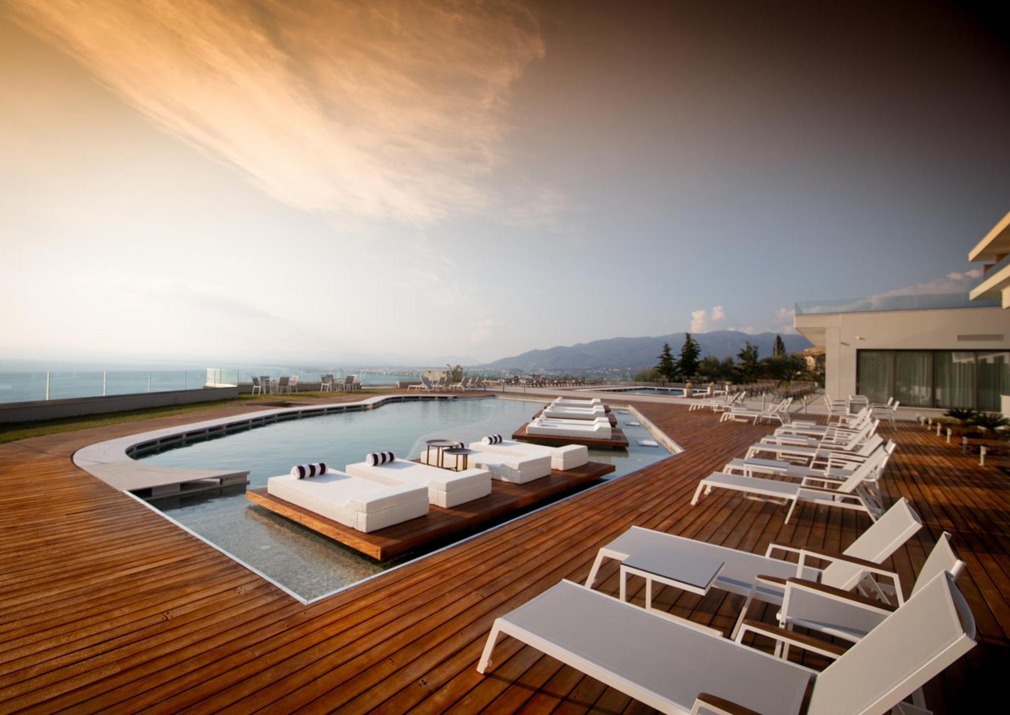 Messinian Icon Hotel&Suites Kalamata Exterior foto